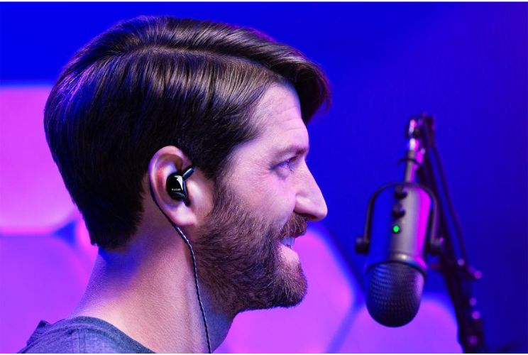 Razer משיקה את ה-Moray: אוזניות מוניטוריות לגיימרים 